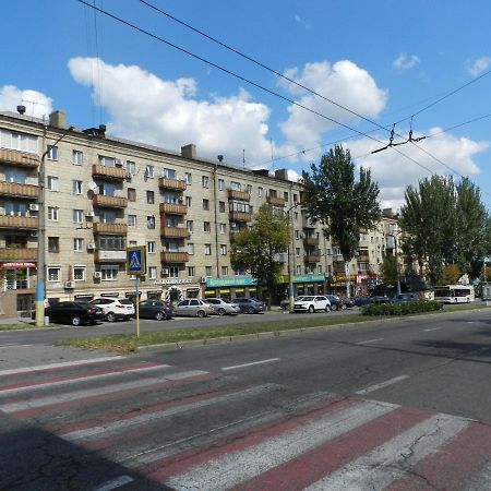 Zaporizhia 3-Room Apartment Near Inturist On Sobornyi Avenue 156, By Grandhome מראה חיצוני תמונה